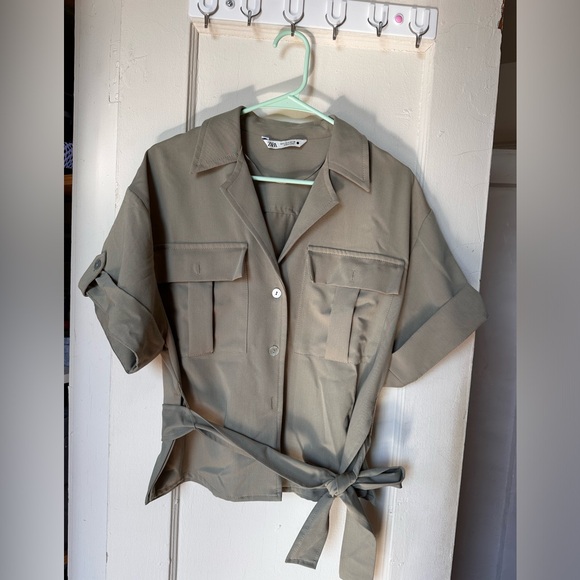 Zara oversize cargo shirt with belt - Picture 1 of 7